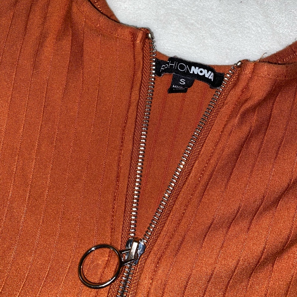 Fashion Nova Long Sleeve Cognac Top - Picture 4 of 5
